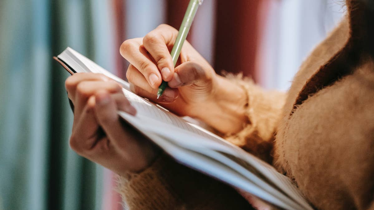 Kinnik Is Hiring A Freelance Fashion Designer (Remote, NYC or Hybrid)