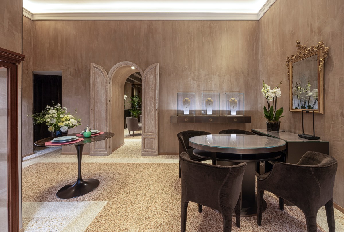 Buccellati Stages Retrospective Exhibition in New Florence Boutique