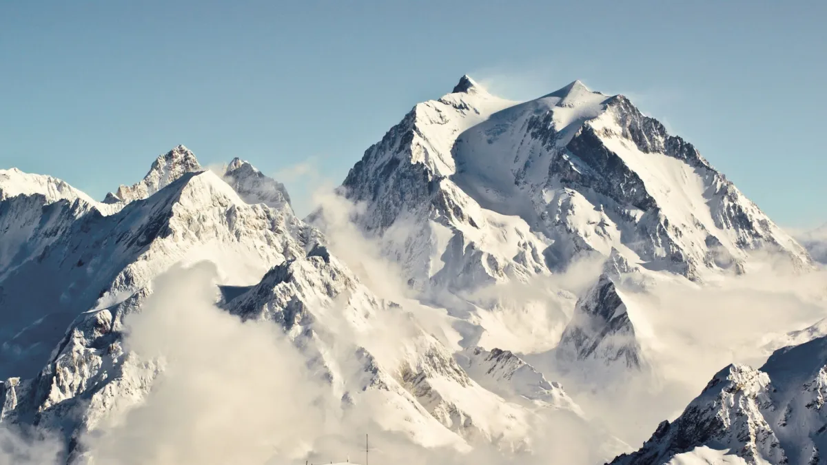 From Aspen to Niseko, the New Hotels, Restaurants, and Boutiques to Know for This Ski Season